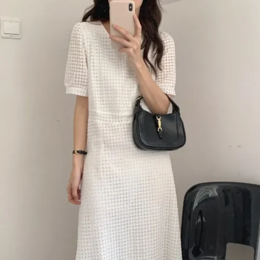 126022749-8939231505847324077