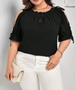 ⁦بلوزه SHEIN⁩ - الصورة ⁦3⁩