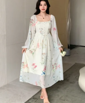 فستان من ماركة SHEIN