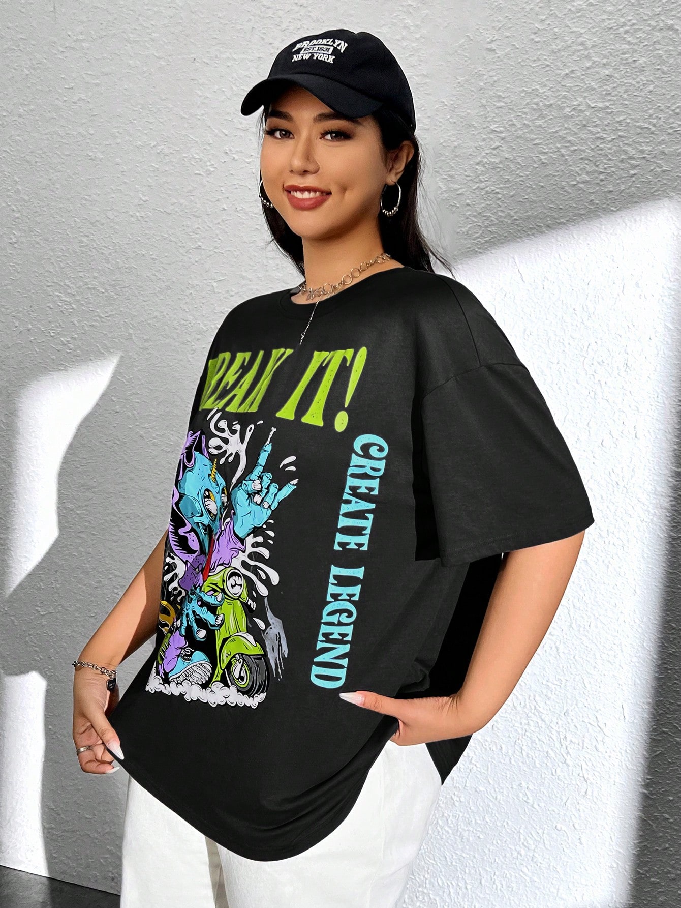 تيشيرت SHEIN - الصورة 4