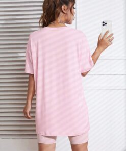 ⁦تيشيرت SHEIN⁩ - الصورة ⁦2⁩