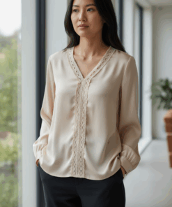 ⁦بلوزه SHEIN⁩ - الصورة ⁦1⁩