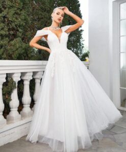 فستان الزفاف SHEIN - الصورة 1