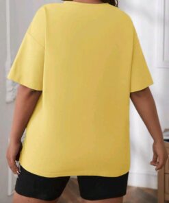 ⁦تيشيرت SHEIN⁩ - الصورة ⁦2⁩