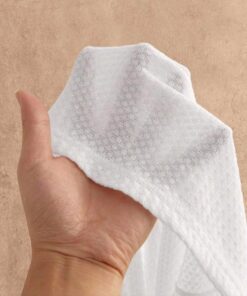 ⁦تيشيرت ابيض SHEIN⁩ - الصورة ⁦2⁩