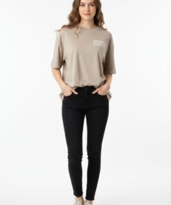 ⁦تيشرت SHEIN⁩ - الصورة ⁦1⁩