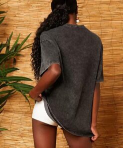 ⁦تيشيرت SHEIN⁩ - الصورة ⁦2⁩