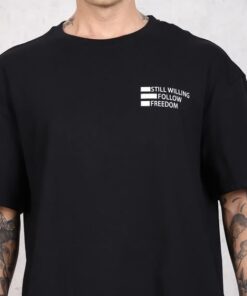 ⁦تيشيرت SHEIN⁩ - الصورة ⁦2⁩