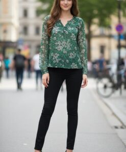 بلوزه SHEIN - الصورة 1