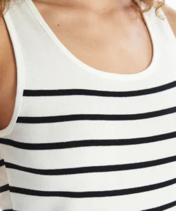 ⁦توب SHEIN⁩ - الصورة ⁦4⁩