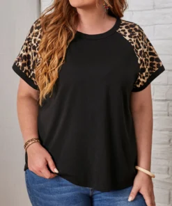 ⁦تشيرت SHEIN⁩ - الصورة ⁦5⁩