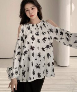 ⁦بلوزه SHEIN⁩ - الصورة ⁦1⁩