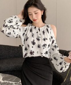 ⁦بلوزه SHEIN⁩ - الصورة ⁦5⁩