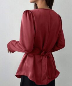 ⁦بلوزه SHEIN⁩ - الصورة ⁦3⁩