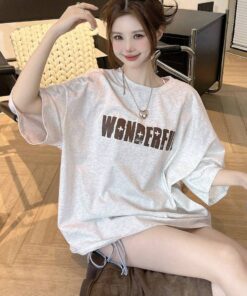 ⁦تيشيرت SHEIN⁩ - الصورة ⁦3⁩