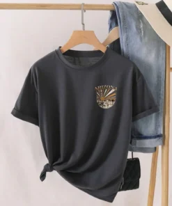 ⁦تيشيرت SHEIN⁩ - الصورة ⁦1⁩