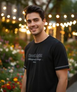 ⁦تيشيرت SHEIN⁩ - الصورة ⁦1⁩